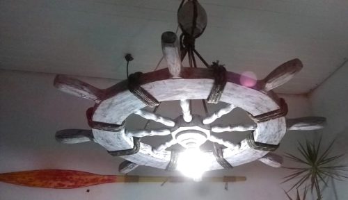 Timão Lustre Confeccionado em Madeira de Eucalipto